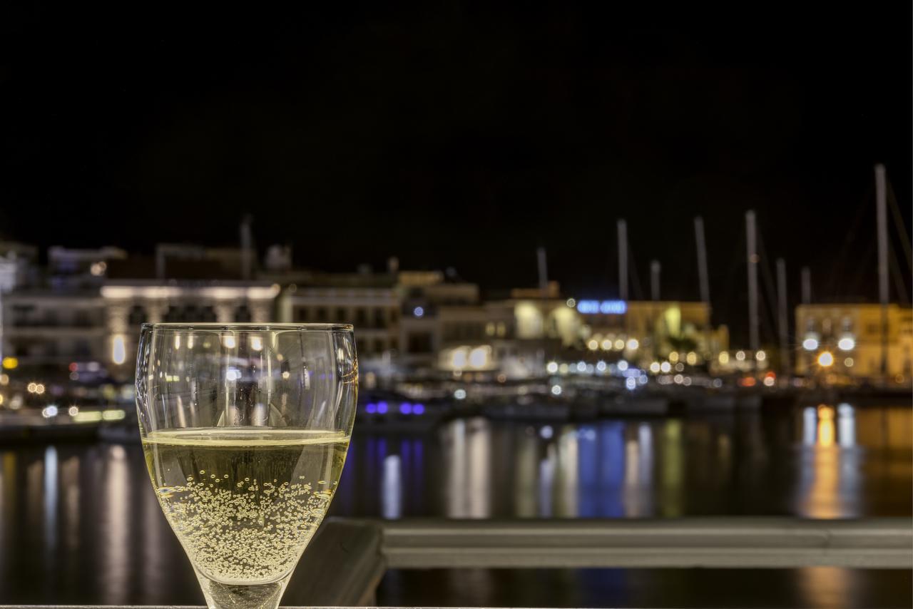Naves Suites Ermoupoli Luaran gambar