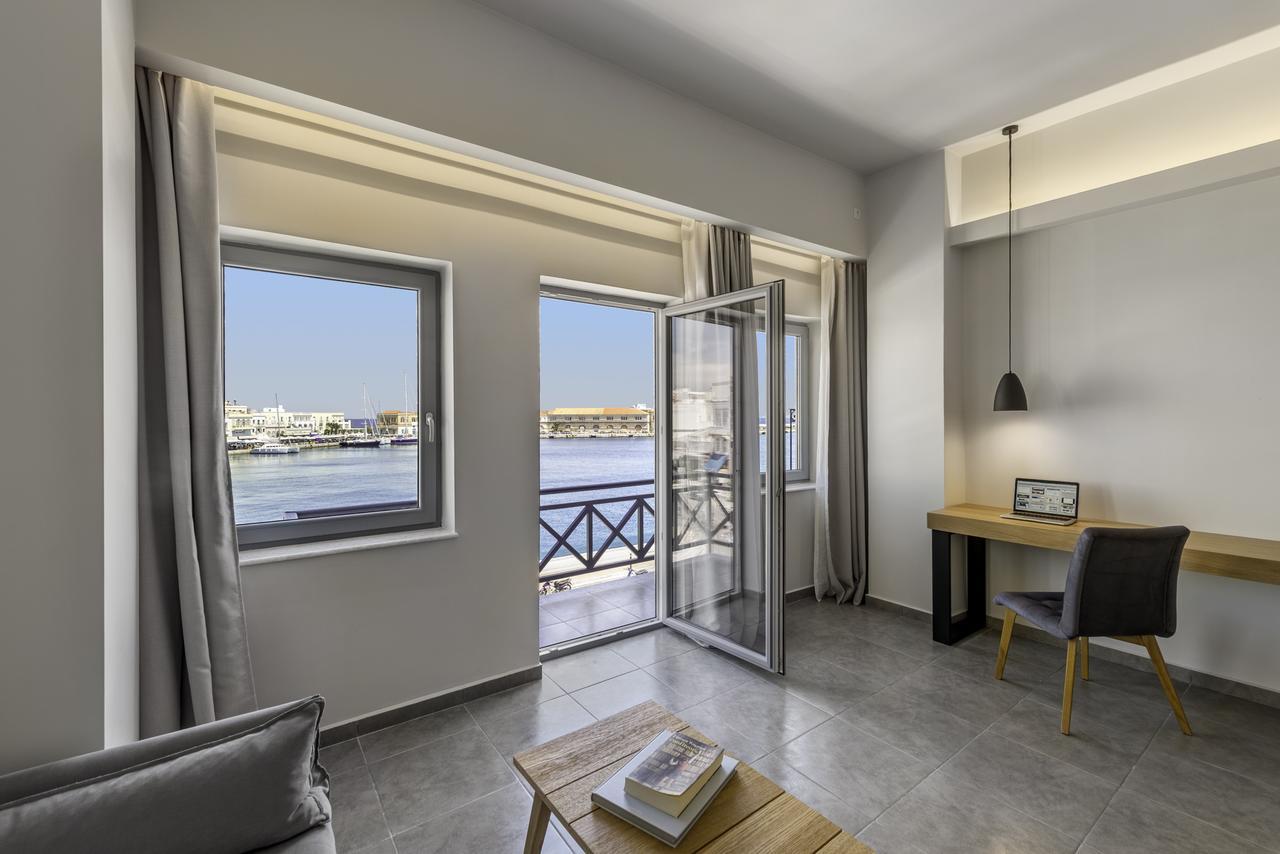 Naves Suites Ermoupoli Luaran gambar