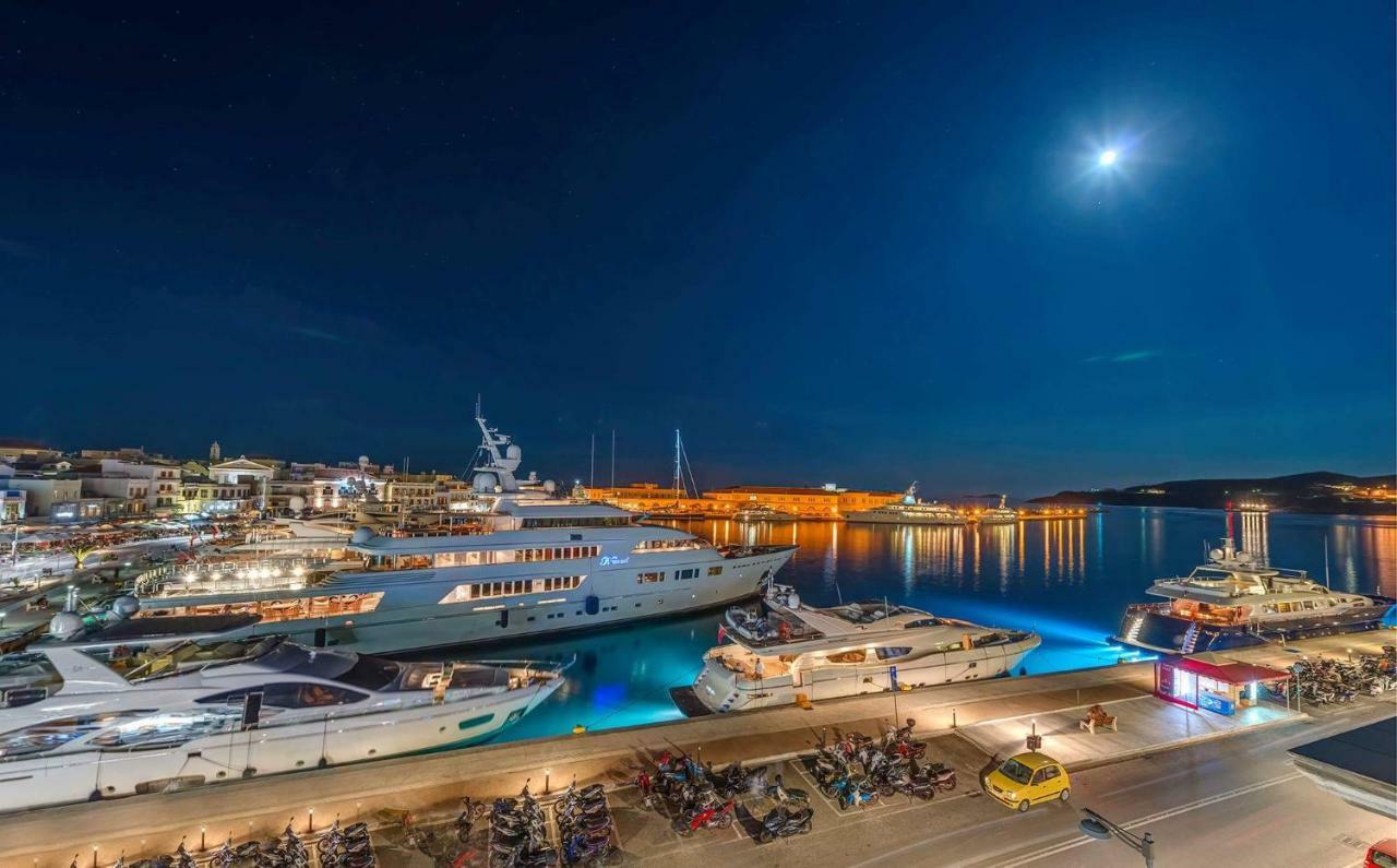 Naves Suites Ermoupoli Luaran gambar
