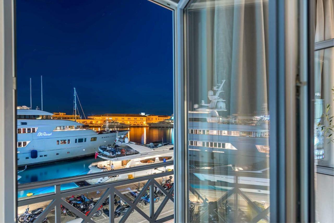 Naves Suites Ermoupoli Luaran gambar